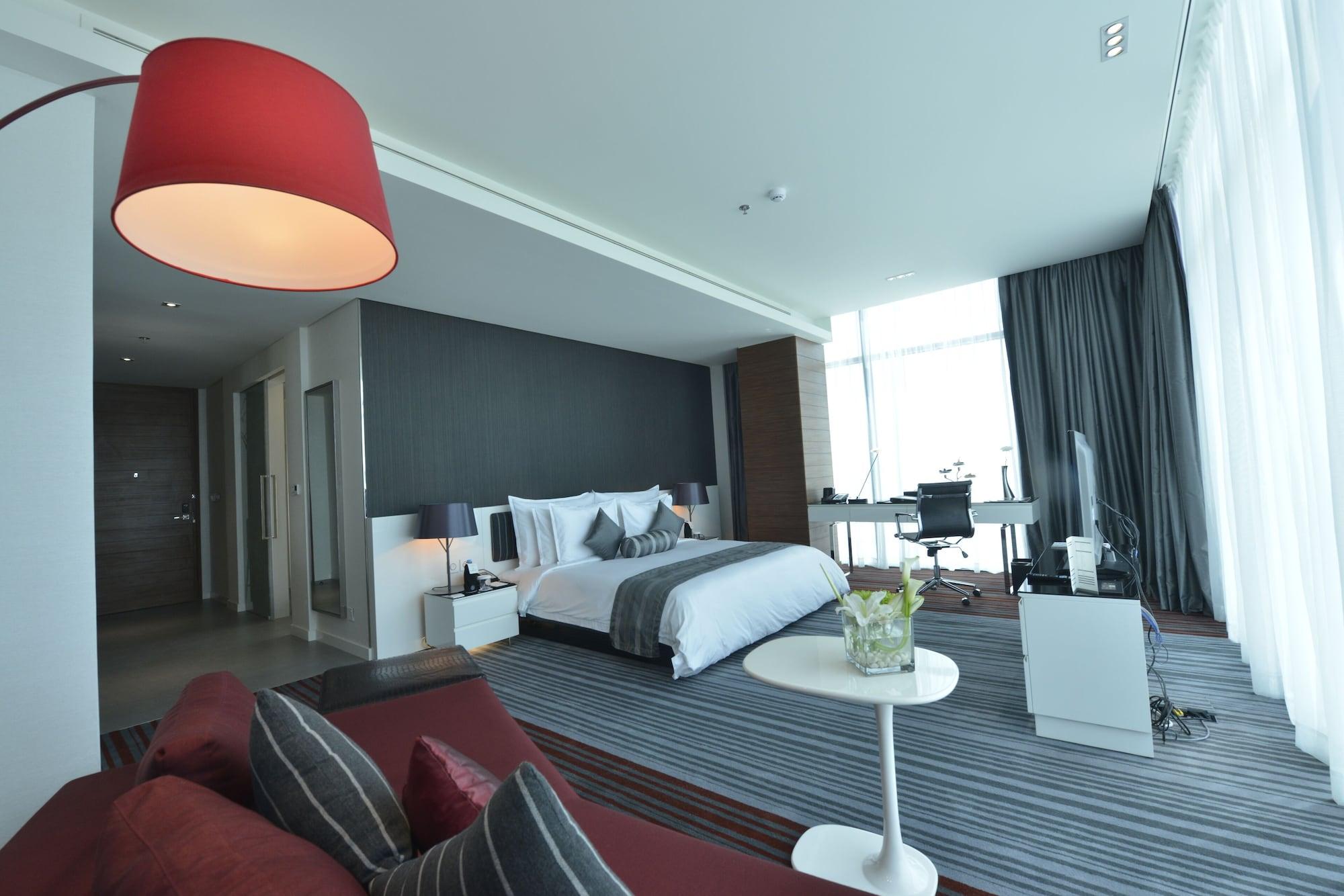 מנאמה Ramee Grand Hotel And Spa מראה חיצוני תמונה Suite room